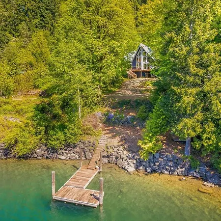 Yellow Tail Cabin